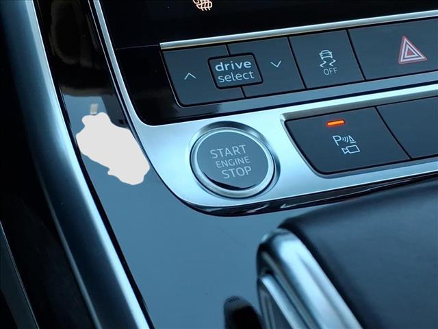 used 2021 Audi Q7 car, priced at $26,900