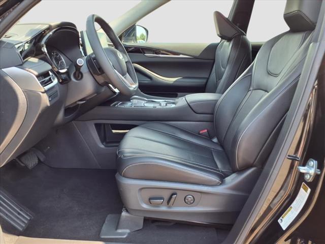 used 2025 INFINITI QX60 car, priced at $38,900