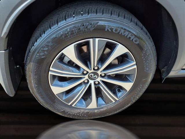 used 2025 INFINITI QX60 car, priced at $38,900