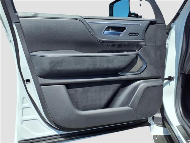 new 2025 INFINITI QX80 car, priced at $101,945