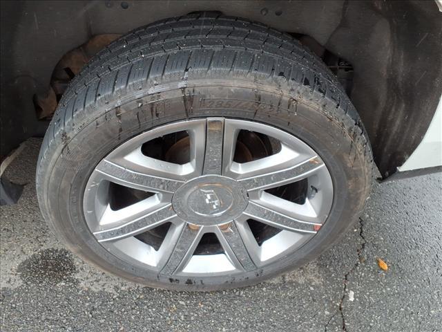 used 2018 Cadillac Escalade ESV car, priced at $33,900