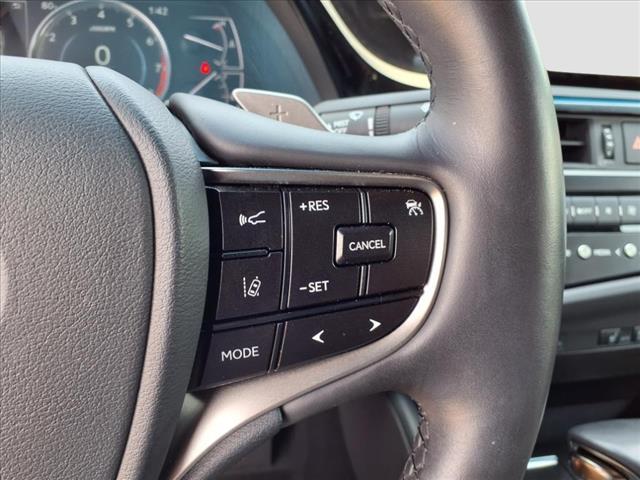 used 2024 Lexus ES 350 car, priced at $37,500