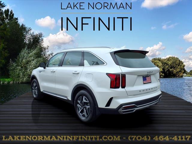 used 2022 Kia Sorento Hybrid car, priced at $28,500