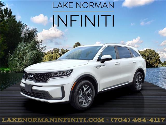 used 2022 Kia Sorento Hybrid car, priced at $30,900