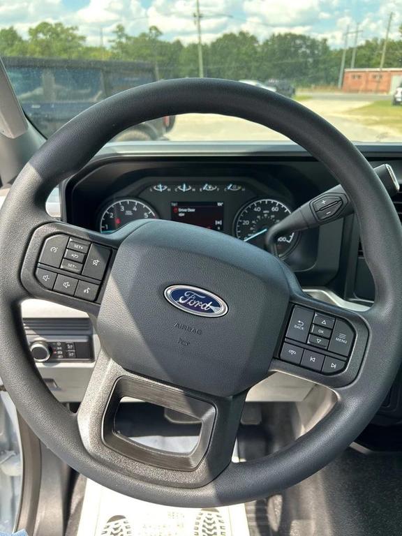 new 2025 Ford F-250 car, priced at $45,535