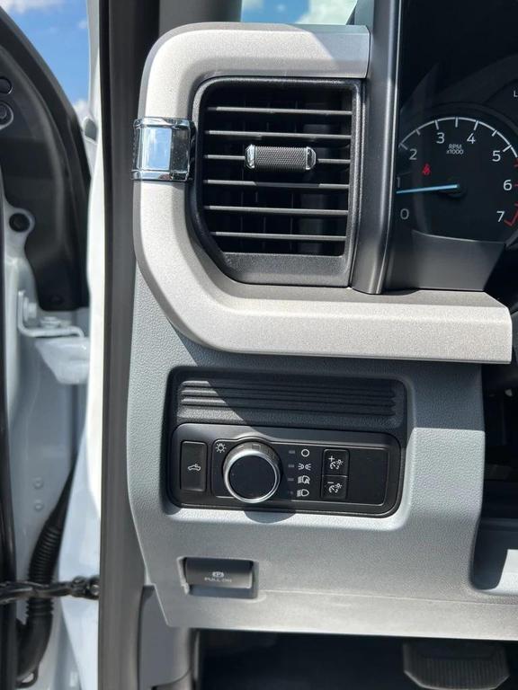 new 2025 Ford F-250 car, priced at $45,535