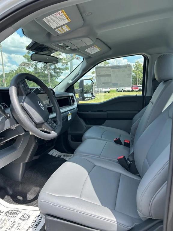 new 2025 Ford F-250 car, priced at $45,535