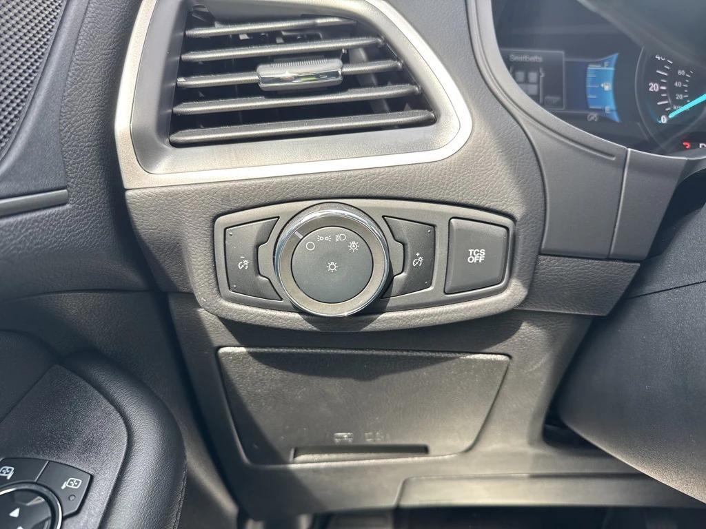 new 2024 Ford Edge car, priced at $40,060