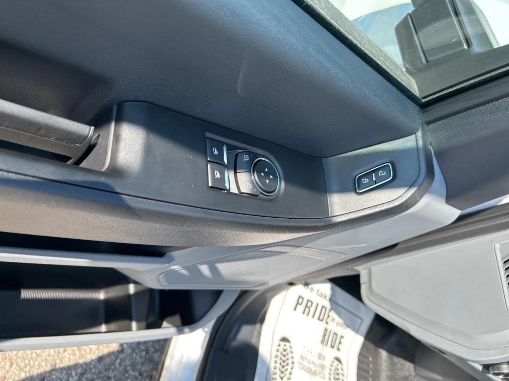 new 2025 Ford F-350 car, priced at $74,955