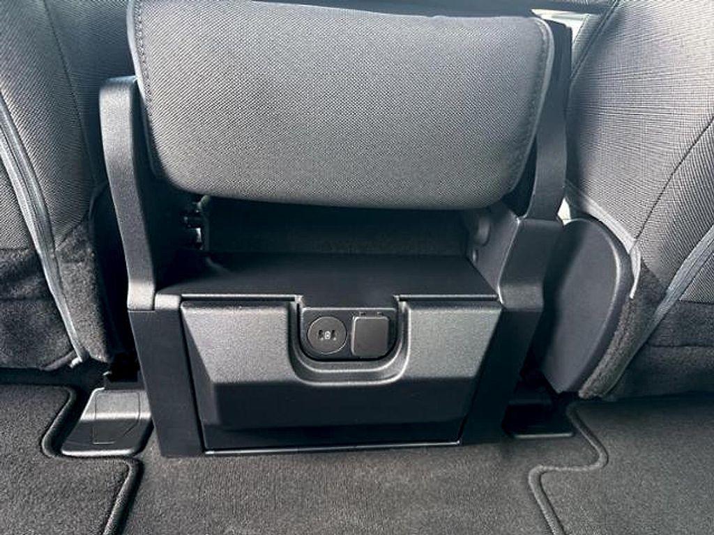 new 2025 Ford F-250 car, priced at $65,969