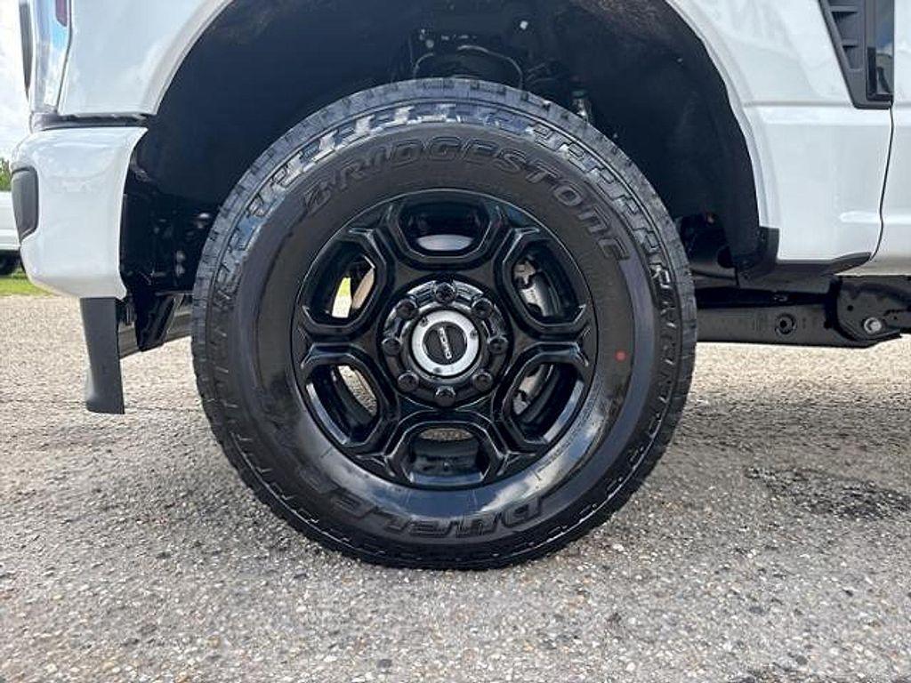 new 2025 Ford F-250 car, priced at $65,969