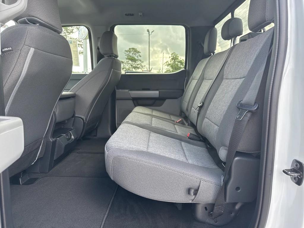 new 2025 Ford F-250 car, priced at $62,090