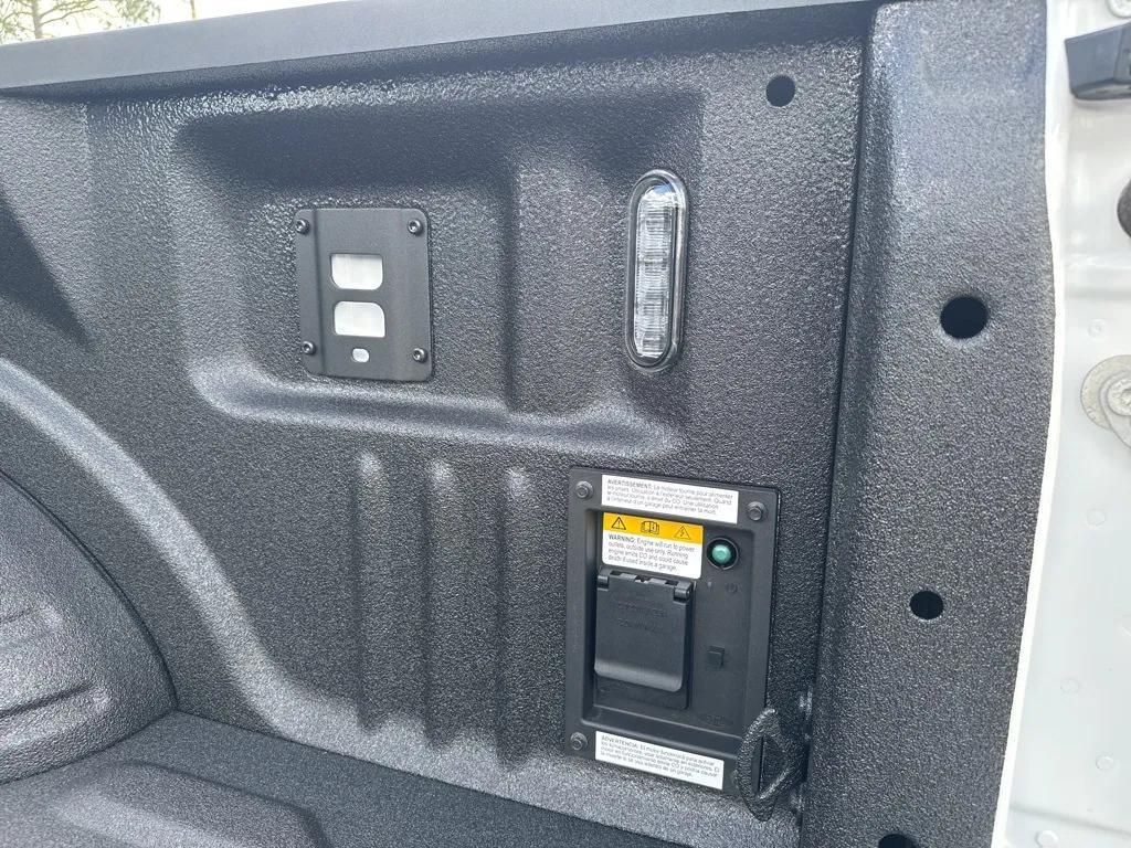 new 2025 Ford F-250 car, priced at $62,090