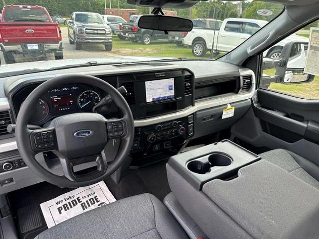 new 2025 Ford F-250 car, priced at $65,969