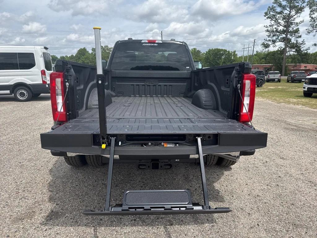 new 2025 Ford F-350 car, priced at $59,040