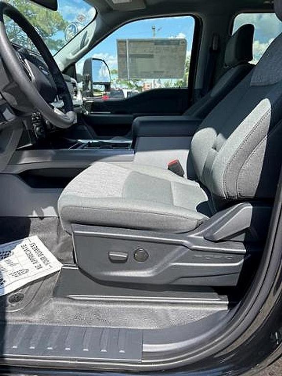 new 2025 Ford F-250 car, priced at $76,671