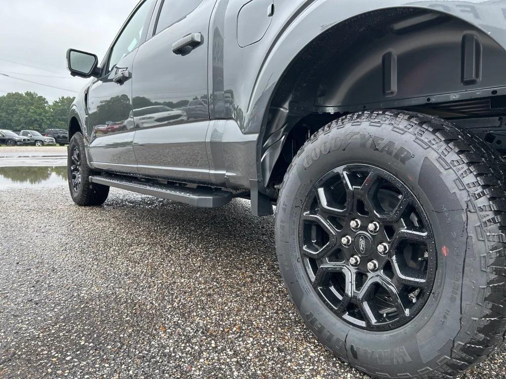 new 2025 Ford F-150 car, priced at $62,100