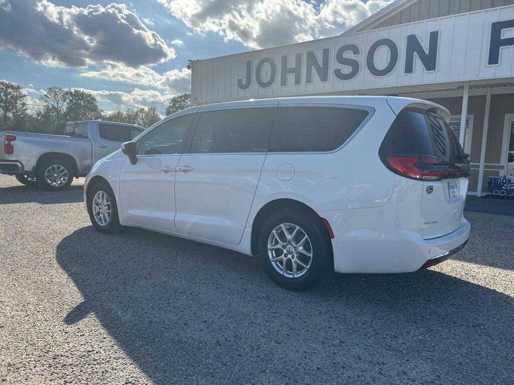 used 2023 Chrysler Pacifica car, priced at $24,725