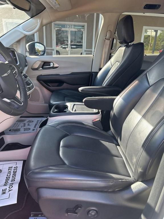 used 2023 Chrysler Pacifica car, priced at $24,725