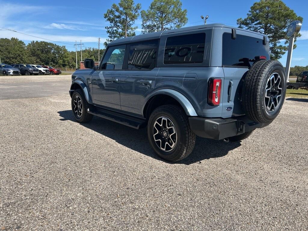new 2025 Ford Bronco car, priced at $52,025