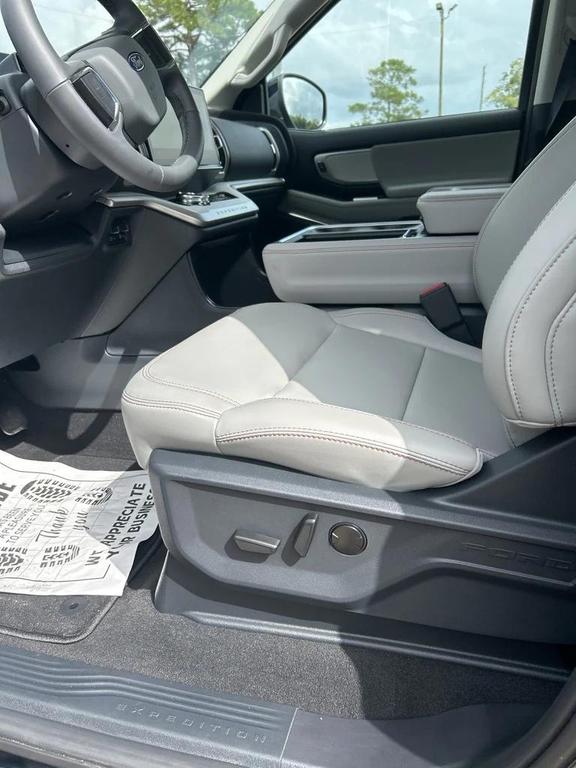 new 2025 Ford Expedition car, priced at $69,225