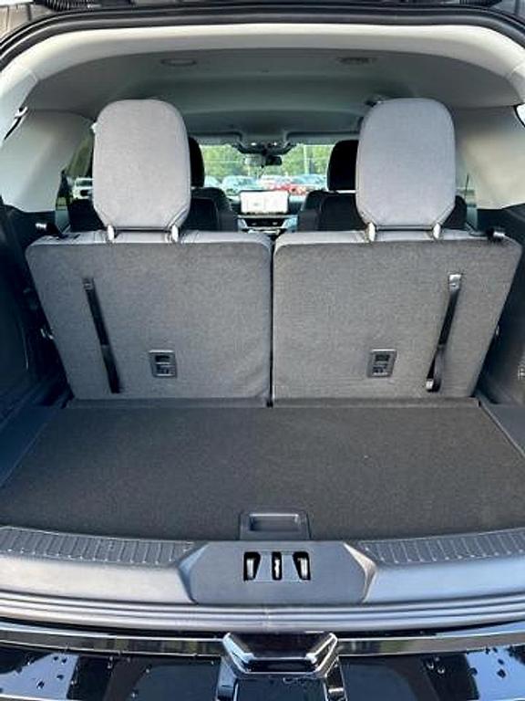 new 2026 Ford Explorer car, priced at $39,905