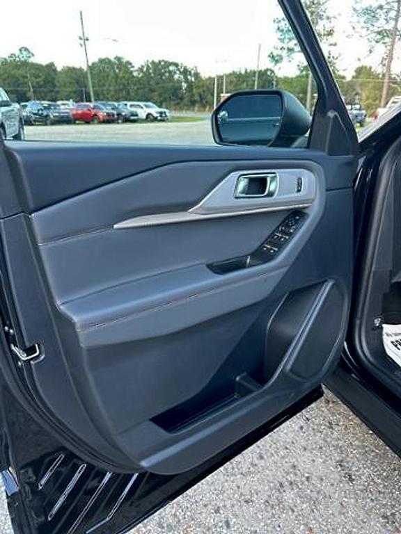 new 2026 Ford Explorer car, priced at $39,905