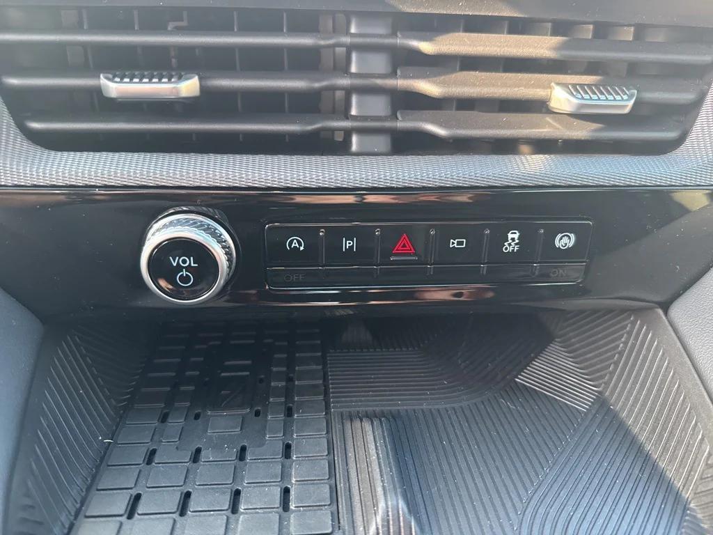 new 2025 Ford Explorer car, priced at $60,390
