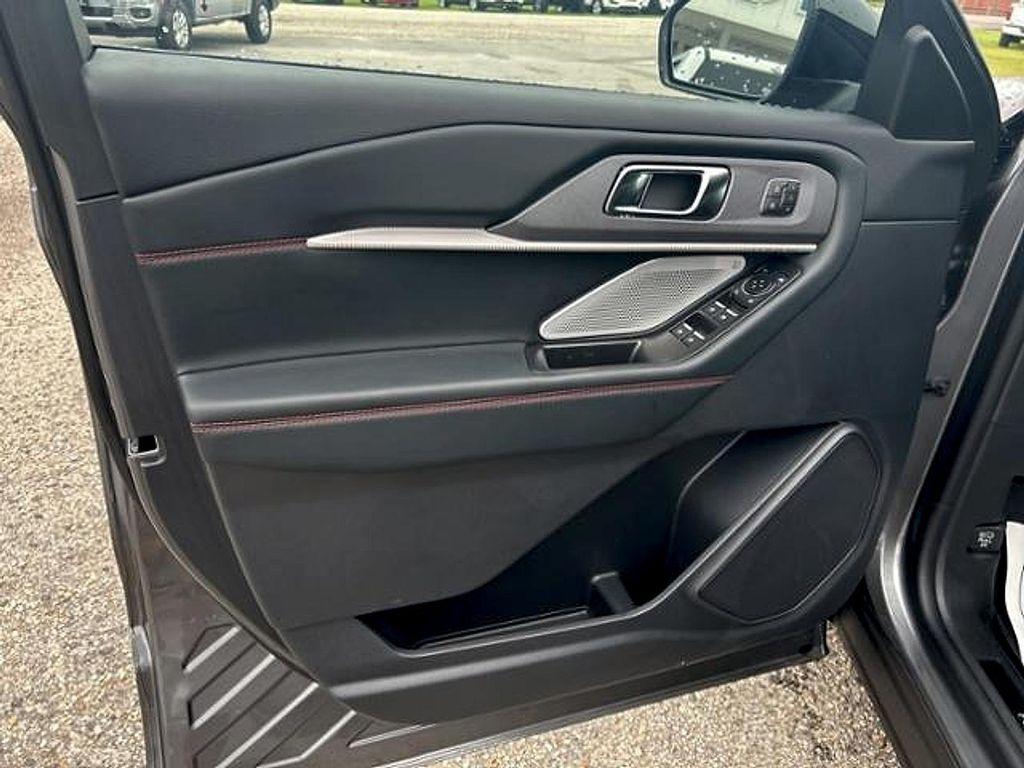 new 2025 Ford Explorer car, priced at $63,005