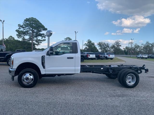 new 2024 Ford F-350 car, priced at $56,645