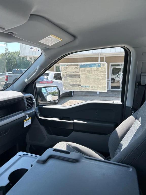 new 2025 Ford F-150 car, priced at $44,555