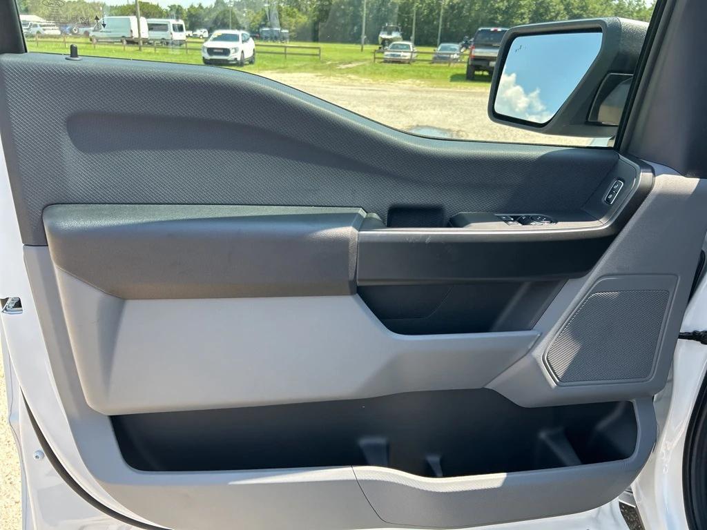 new 2025 Ford F-150 car, priced at $44,555