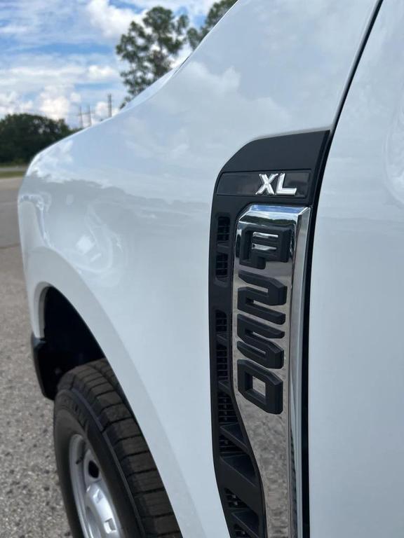 new 2025 Ford F-250 car, priced at $65,415