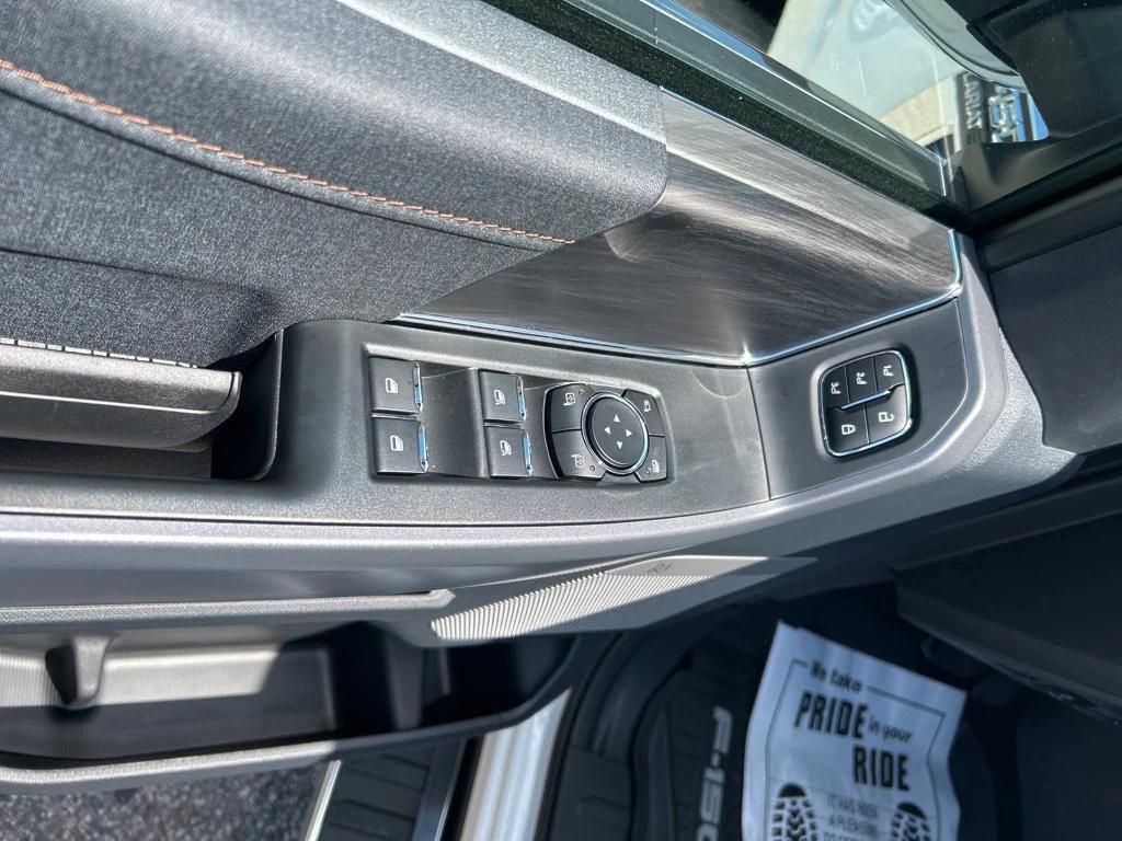 new 2025 Ford F-150 car