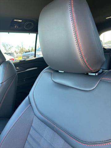 new 2025 Ford Explorer car, priced at $45,962