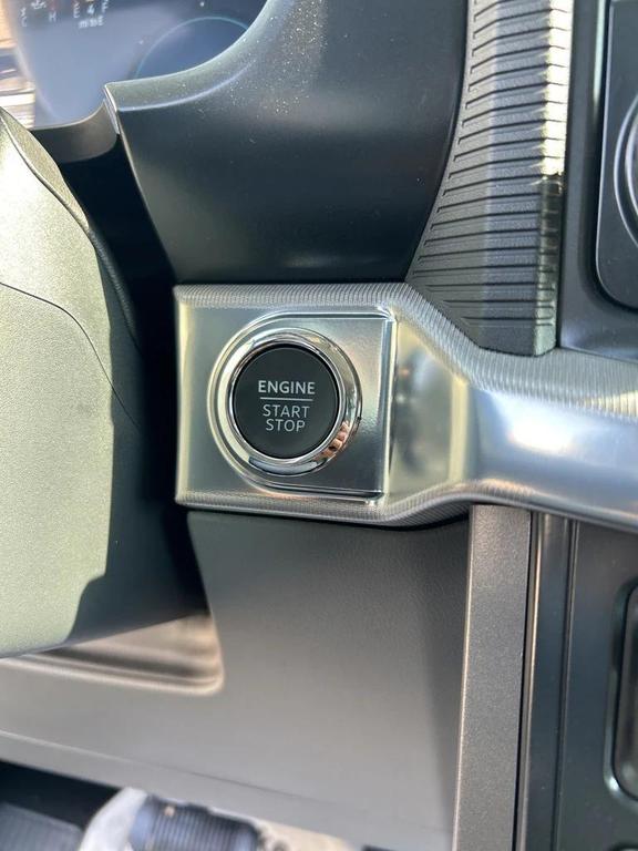 new 2025 Ford F-150 car, priced at $72,260