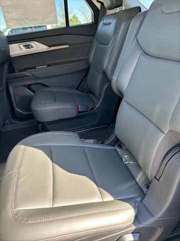new 2025 Ford Explorer car, priced at $42,476