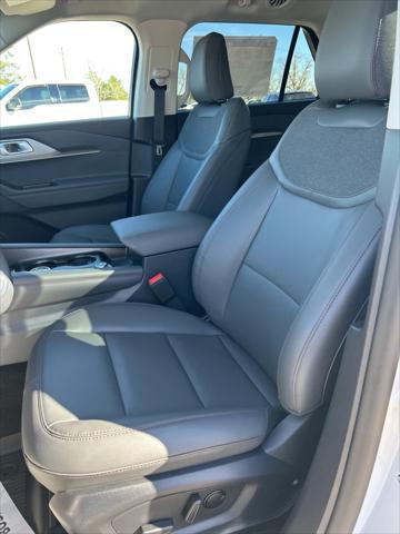 new 2025 Ford Explorer car, priced at $42,476