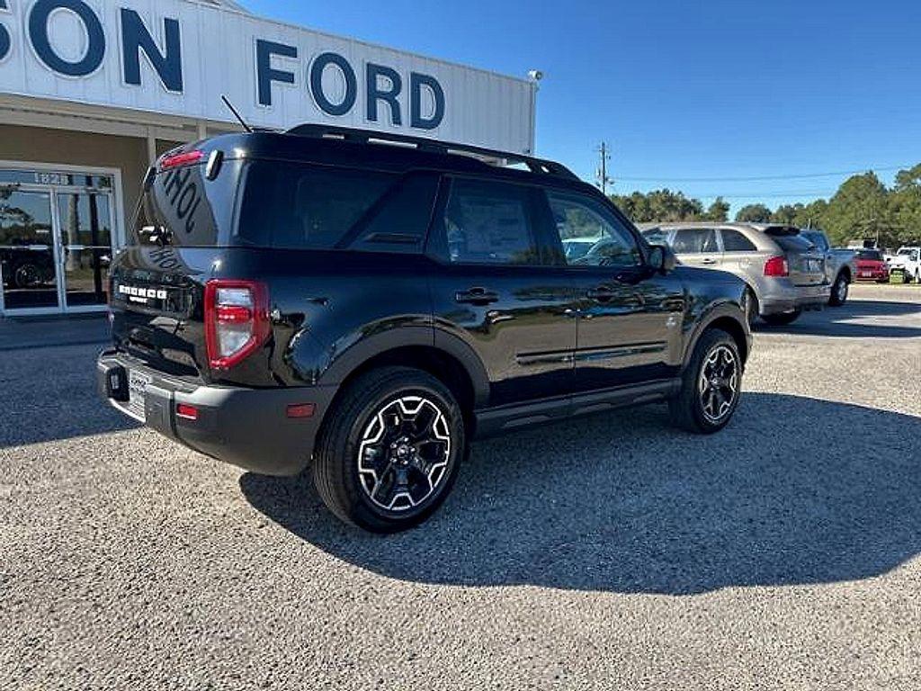 new 2025 Ford Bronco Sport car, priced at $40,630