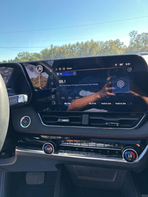 used 2025 Chevrolet Equinox car, priced at $34,125