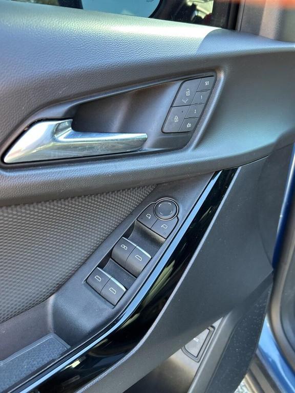 used 2025 Chevrolet Equinox car, priced at $34,125