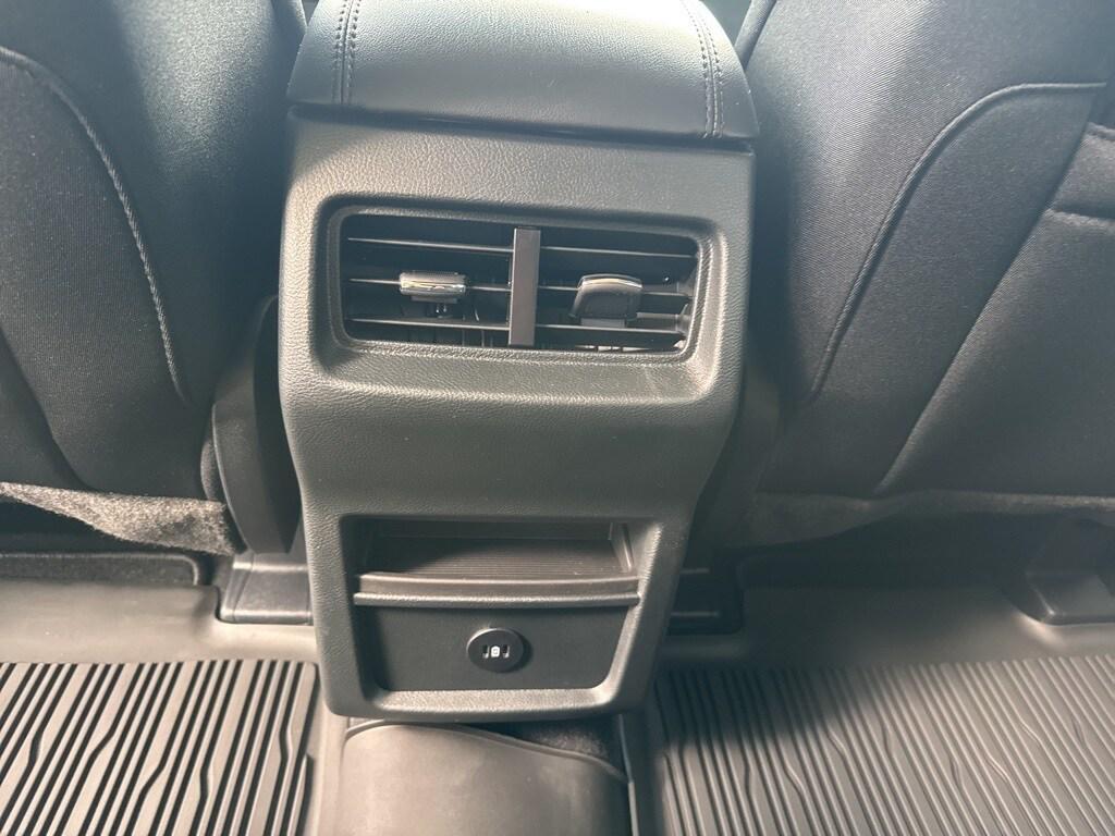 new 2024 Ford Edge car, priced at $40,260