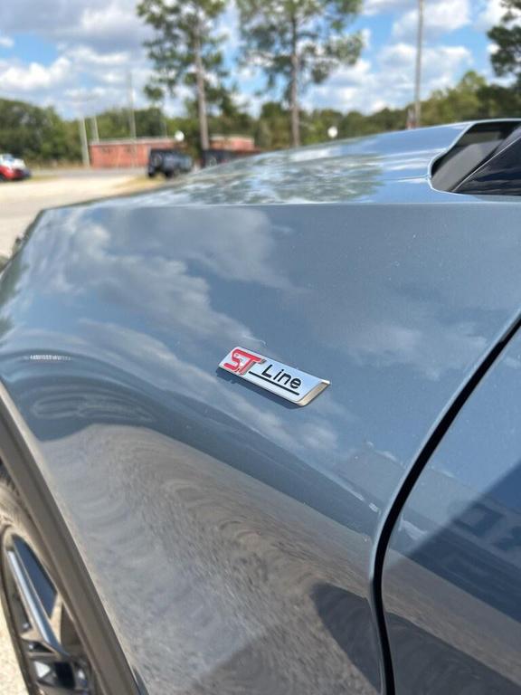 new 2025 Ford Explorer car, priced at $53,650