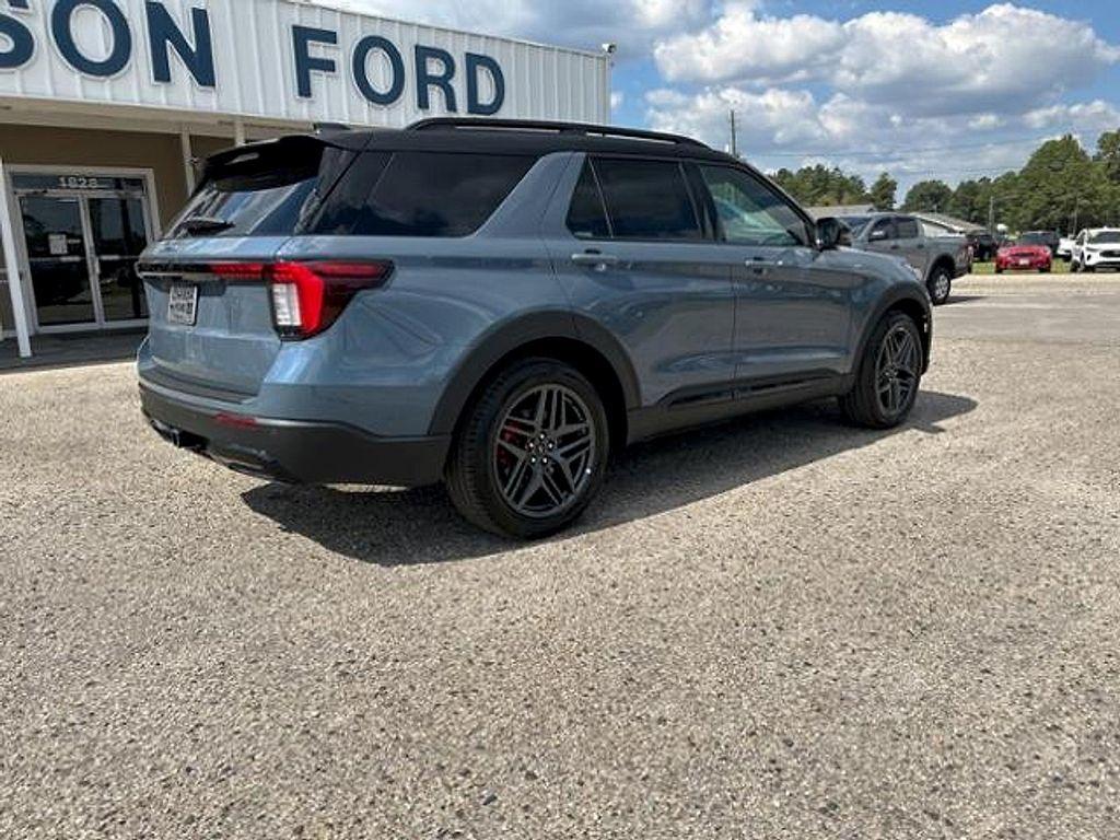 new 2025 Ford Explorer car, priced at $53,650