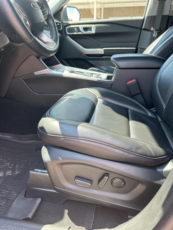 used 2023 Ford Explorer car, priced at $31,458
