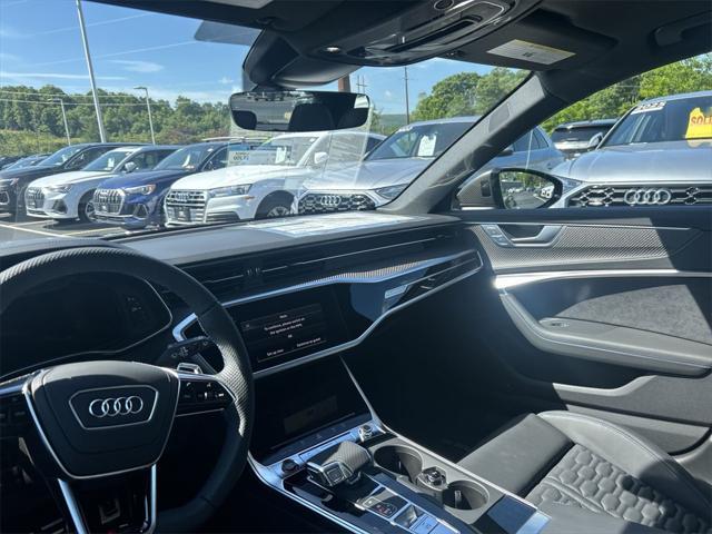 new 2025 Audi RS 6 Avant car, priced at $146,115