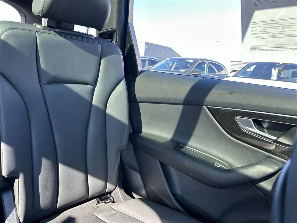 used 2023 Audi Q7 car, priced at $37,943