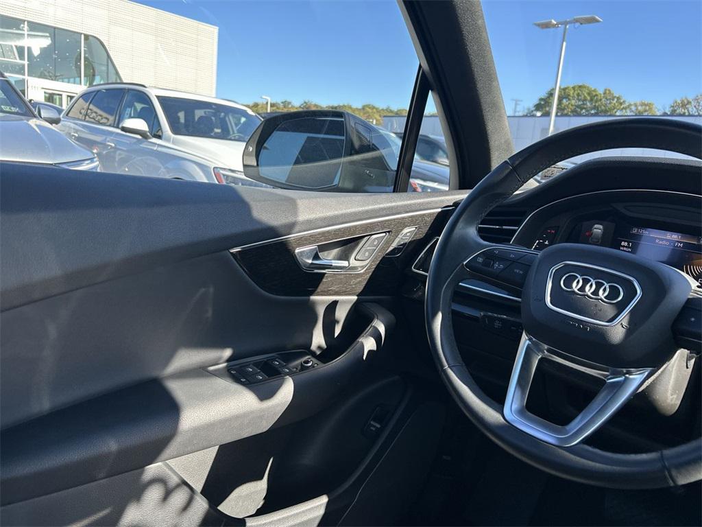 used 2023 Audi Q7 car, priced at $37,943