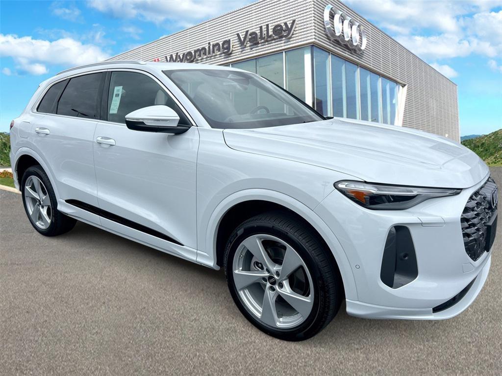 new 2025 Audi Q5 car, priced at $62,080