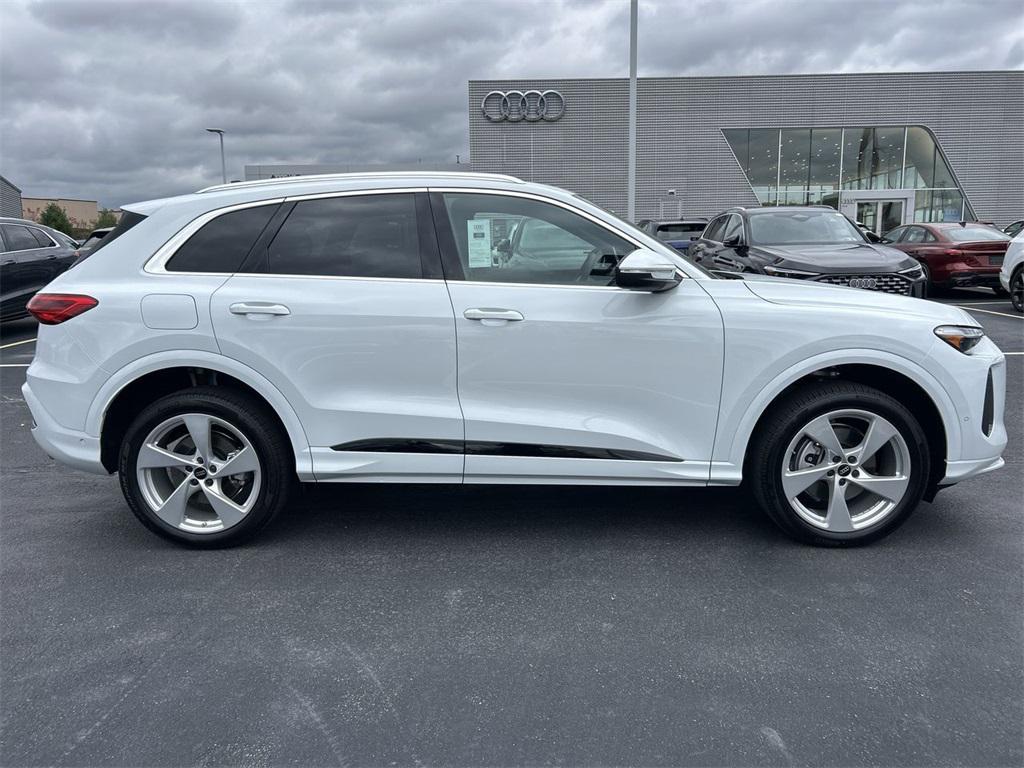 new 2025 Audi Q5 car, priced at $62,080